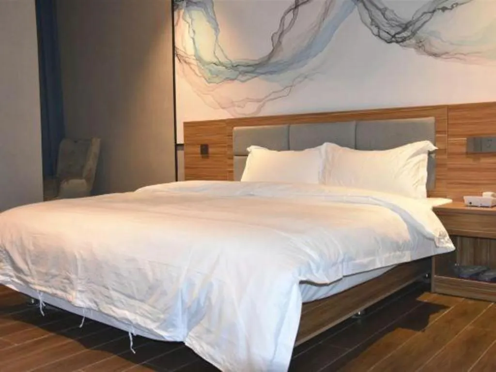 Shell Hotel Kaifeng Jin'An Road Bianxihu Wanda Plaza
