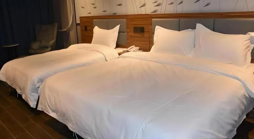 Shell Hotel Kaifeng Jin'An Road Bianxihu Wanda Plaza