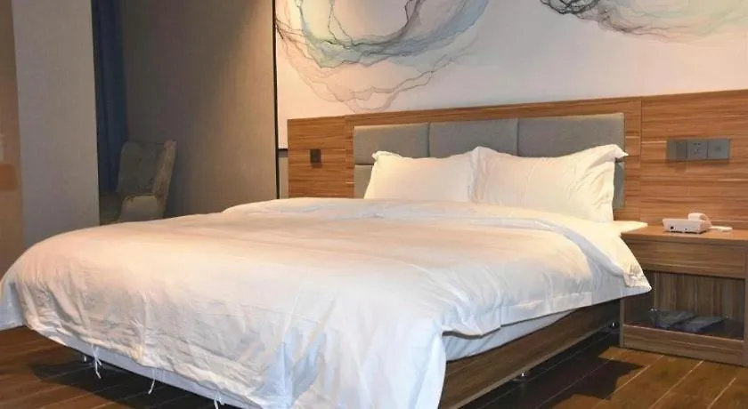 Shell Hotel Kaifeng Jin'An Road Bianxihu Wanda Plaza