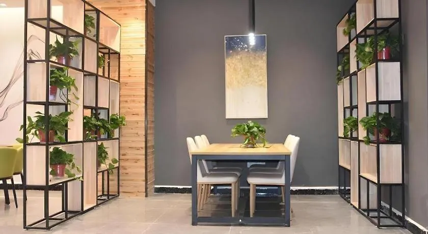 Shell Hotel Kaifeng Jin'An Road Bianxihu Wanda Plaza 2*,