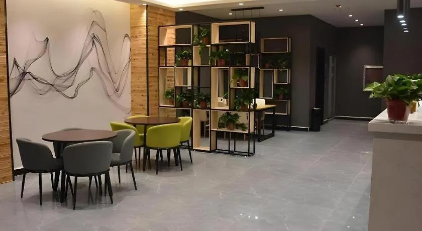 Shell Hotel Kaifeng Jin'An Road Bianxihu Wanda Plaza 2*,  China